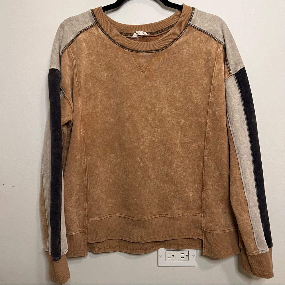 Mystree Brown Colorblock Crewneck Sweater with Cream & Black Panels